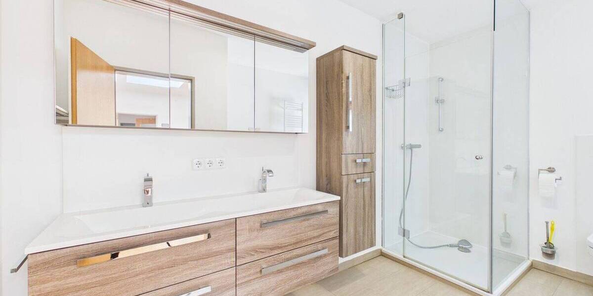 Einfamilienhaus Landshut Achdorf - 7 Zimmer, 160 m&sup2;, 670.000&euro; | Angebot:26820033