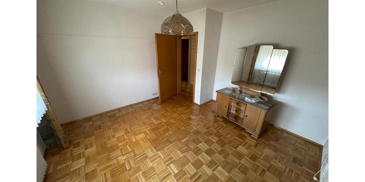 Einfamilienhaus Bellheim - 8 Zimmer, 211 m&sup2;, 585.000&euro; | Angebot:26764941