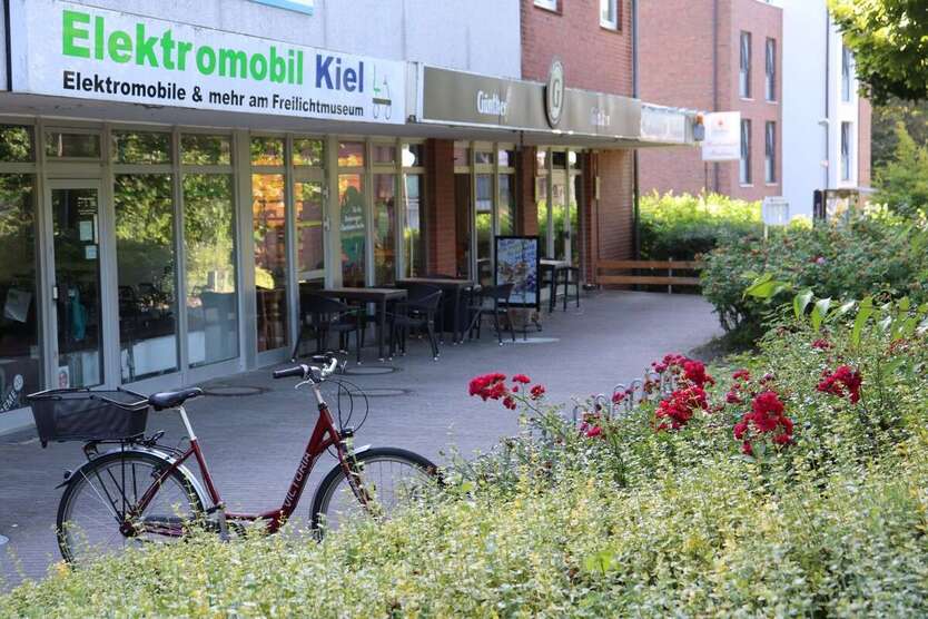 Einzelhandel in Molfsee 695.000 € 304.04 m² zimmer