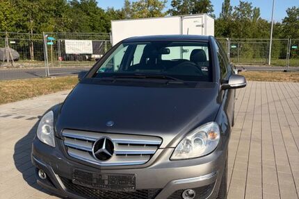 Mercedes-Benz B 180 86.500 km 7.450 &euro; Mühlhausen 78259