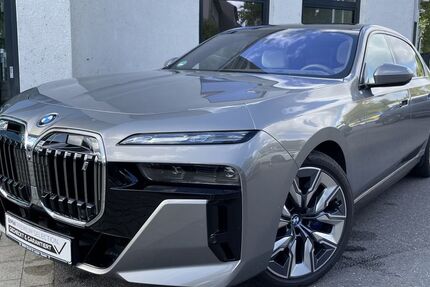 BMW i7 10.312 km 117.870 € Essen 45134