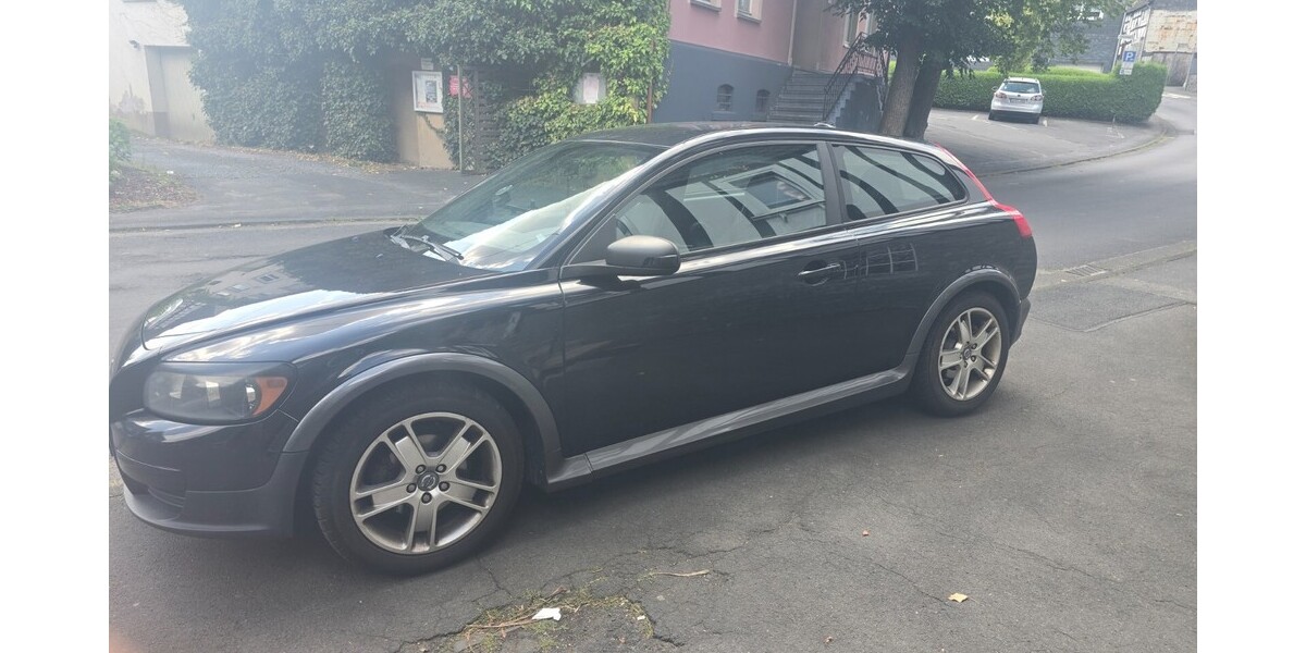 Volvo C30 225.238 km 3.100 € Neunkirchen 66538