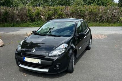 Renault Clio 106.300 km 4.950 &euro; Halstenbek 25469