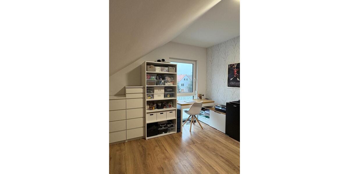 Dachgeschoßwohnung Neuhof - 3 Zimmer, 74 m&sup2;, 800&euro; | Angebot:25351557