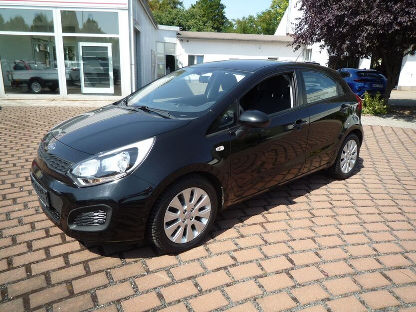 Kia Rio 127.285 km 5.950 € Nordhausen 99734