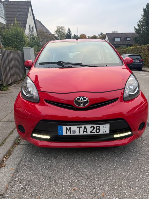 Toyota Aygo (X) 36.000 km 5.699 € Haar 85530