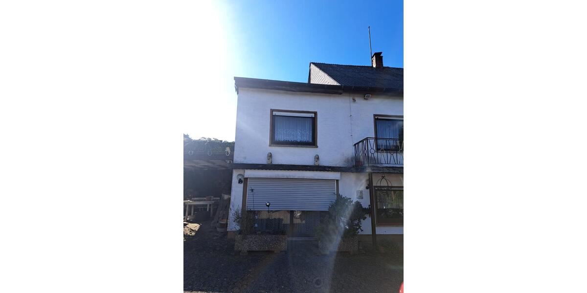 Mehrfamilienhaus, Wohnhaus Kastellaun - 6 Zimmer, 138 m&sup2;, 89.000&euro; | Angebot:25809705