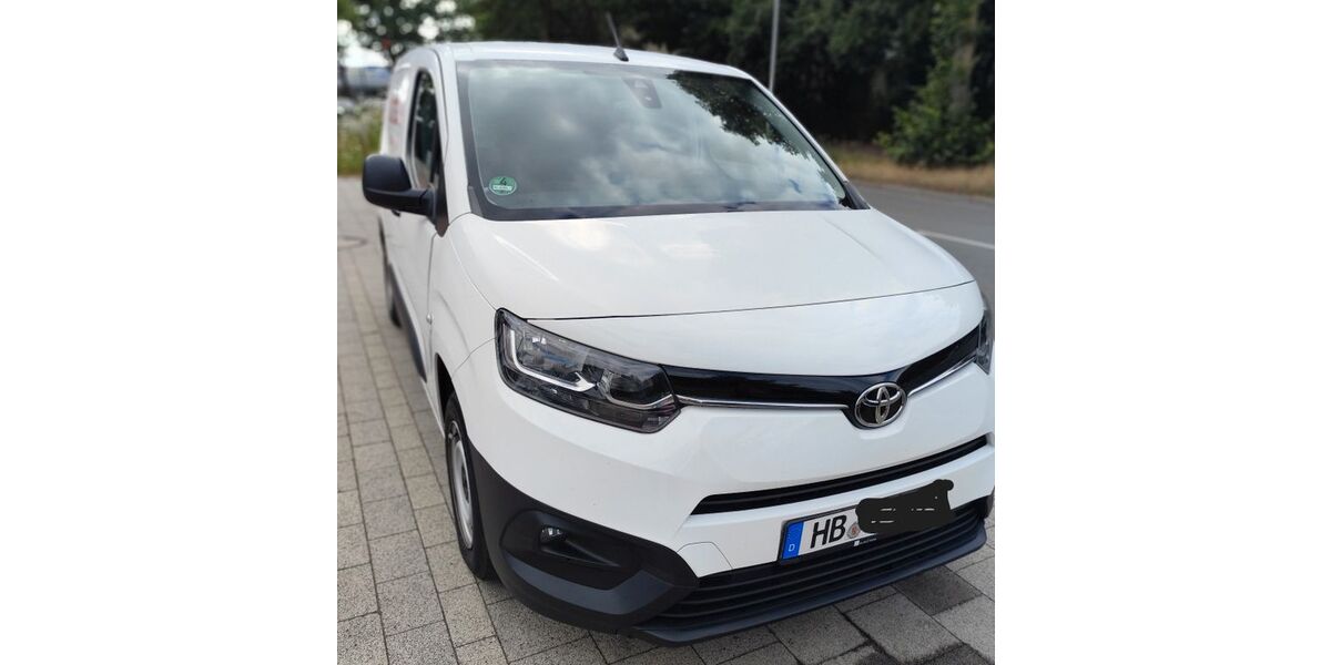 Toyota Proace City 153.000 km 7.750 &euro; Bremen 28201