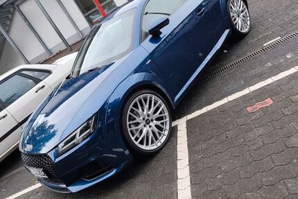 Audi TT 230.000 km 16.200 &euro; Asbach 53567