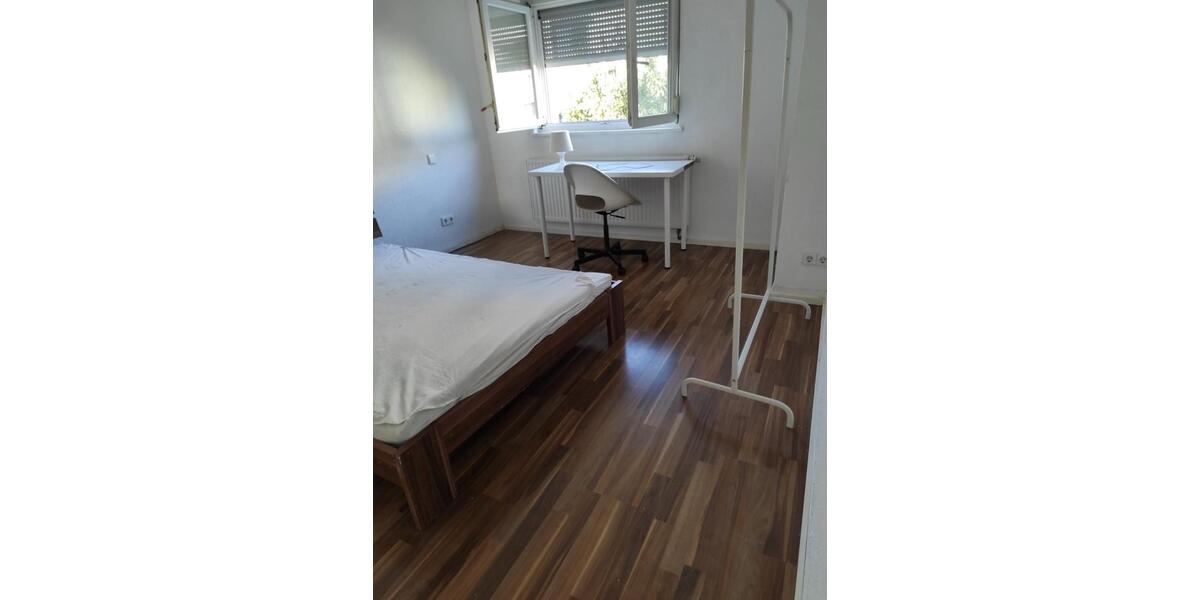 Etagenwohnung Stuttgart Stuttgart-Süd - 1 Zimmer, 56 m&sup2;, 500&euro; | Angebot:26357723