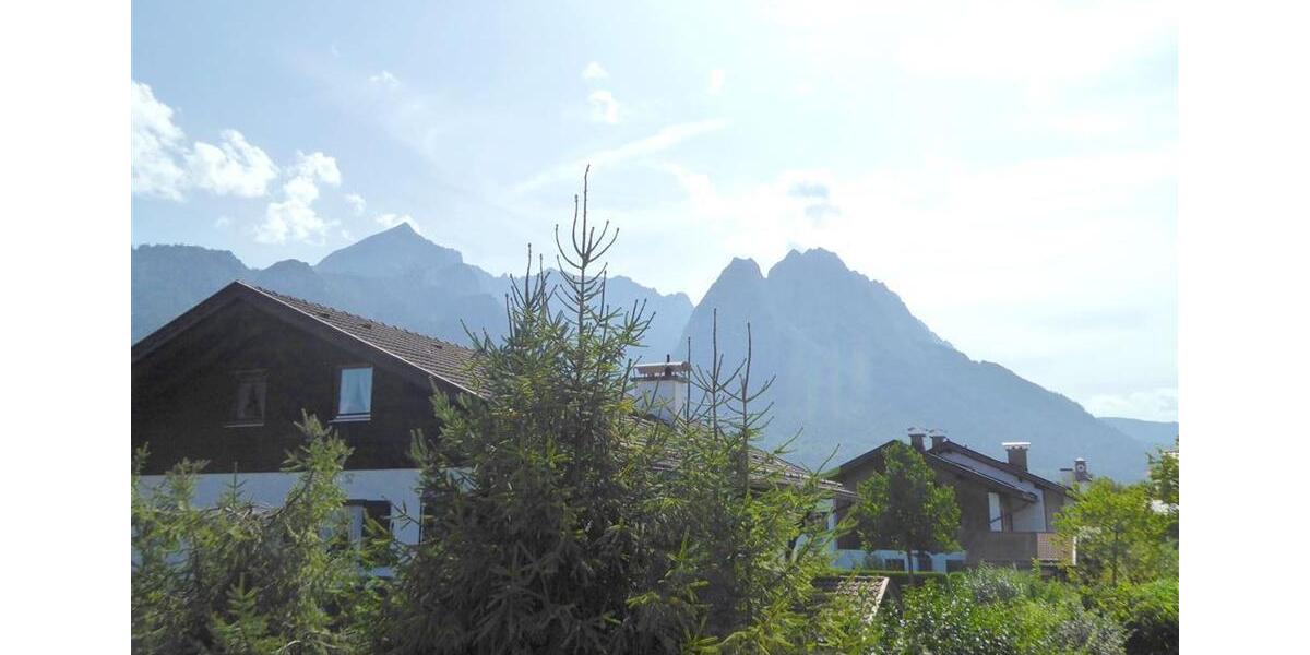 2-Zimmer-Eck-Balkon-Wohnung ca. 60 m², 1. OG, Bad + Gäste-WC, Keller, Stellplatz am Hof 2 zimmer