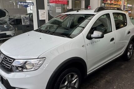Dacia Sandero 82.500 km 10.850 &euro; Neckartenzlingen bei Stuttgart 72654
