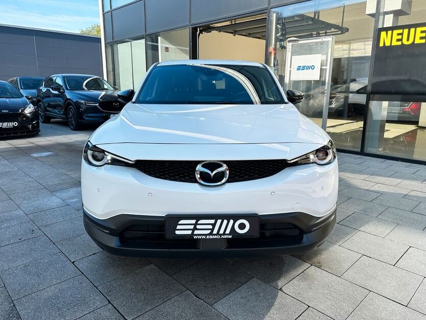 Mazda MX-30 8.334 km 16.400 € Oberhausen 46149