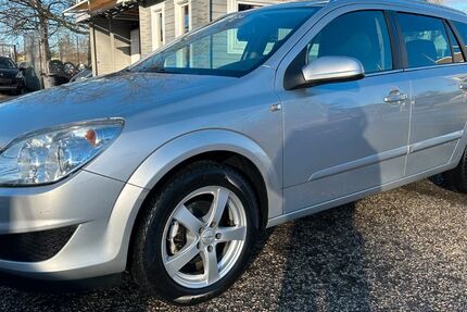 Opel Astra 109.000 km 3.550 € Nürnberg 90431