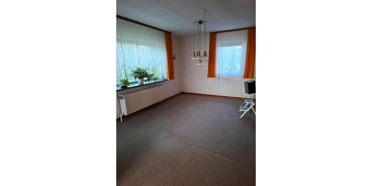 Einfamilienhaus Sassenburg - 7 Zimmer, 168 m&sup2;, 208.000&euro; | Angebot:27021101