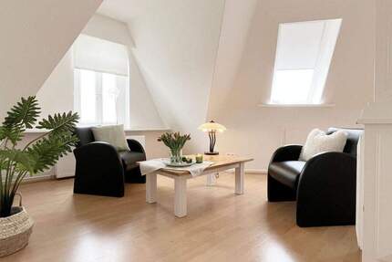 Gewerbeobjekt Lüneburg Kreideberg - 3 Zimmer, 85 m&sup2;, 1.300&euro; | Angebot:25663725