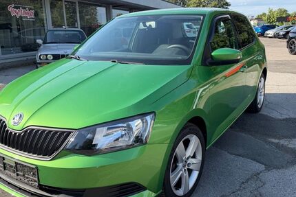 Skoda Fabia 97.000 km 6.490 &euro; Halver 58553