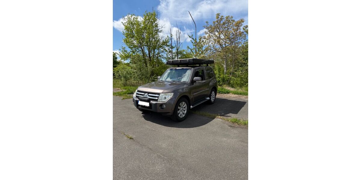 Mitsubishi Pajero 220.000 km 17.000 &euro; Lübeck 23554