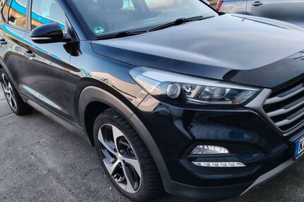 Hyundai TUCSON 80.000 km 16.800 &euro; Karlsruhe 76227