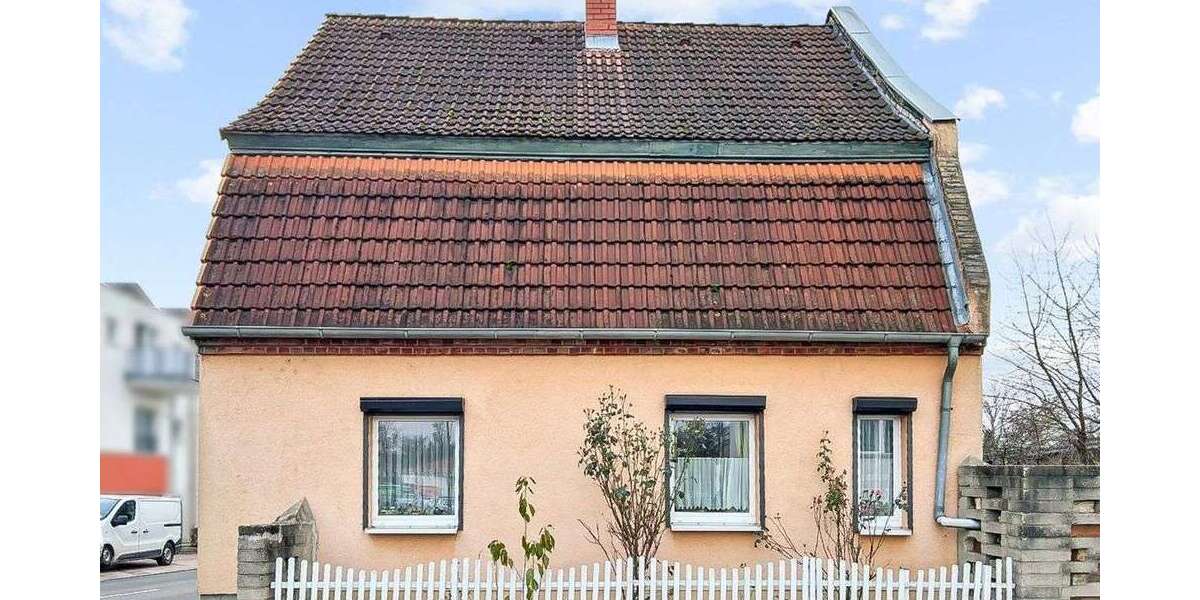 Einfamilienhaus Braunsbedra - 4 Zimmer, 126 m&sup2;, 120.000&euro; | Angebot:24568848