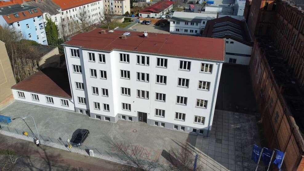 Wohnung zum Mieten in Zeitz 500 € 90.75 m²