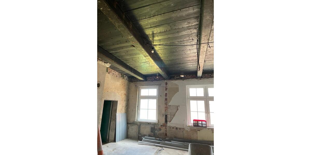 Mehrfamilienhaus, Wohnhaus Hage - 10 Zimmer, 250 m&sup2;, 600&euro; | Angebot:26072903
