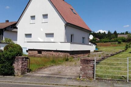 Haus Kaiserslautern Einsiedlerhof - 6 Zimmer, 150 m&sup2;, 1.800&euro; | Angebot:21346640