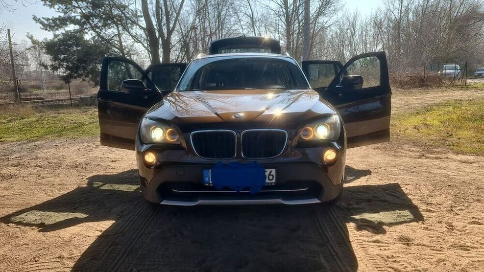 X1