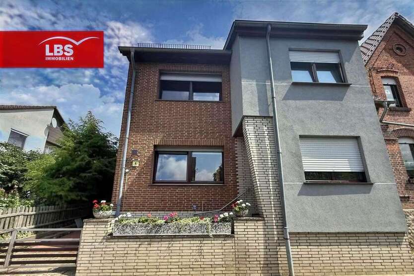Haus zum Kaufen in Gronau 210.000 € 165 m²