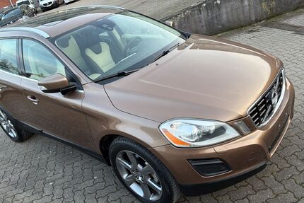 Volvo XC60 44.000 km 19.980 &euro; Hamburg 22179
