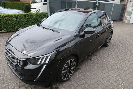 Peugeot 208 60.300 km 14.950 € Verl 33415