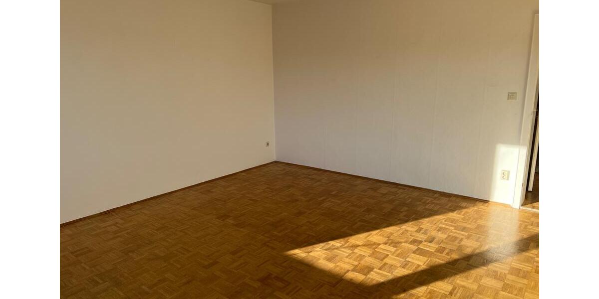 Etagenwohnung Lappersdorf - 4 Zimmer, 96 m&sup2;, 995&euro; | Angebot:26329469