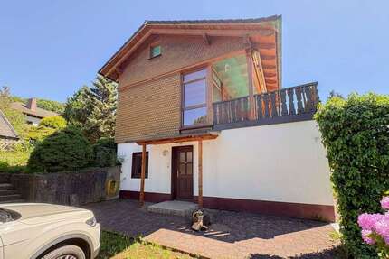 Haus Bad Brückenau - 6 Zimmer, 184 m&sup2;, 179.000&euro; | Angebot:26979355