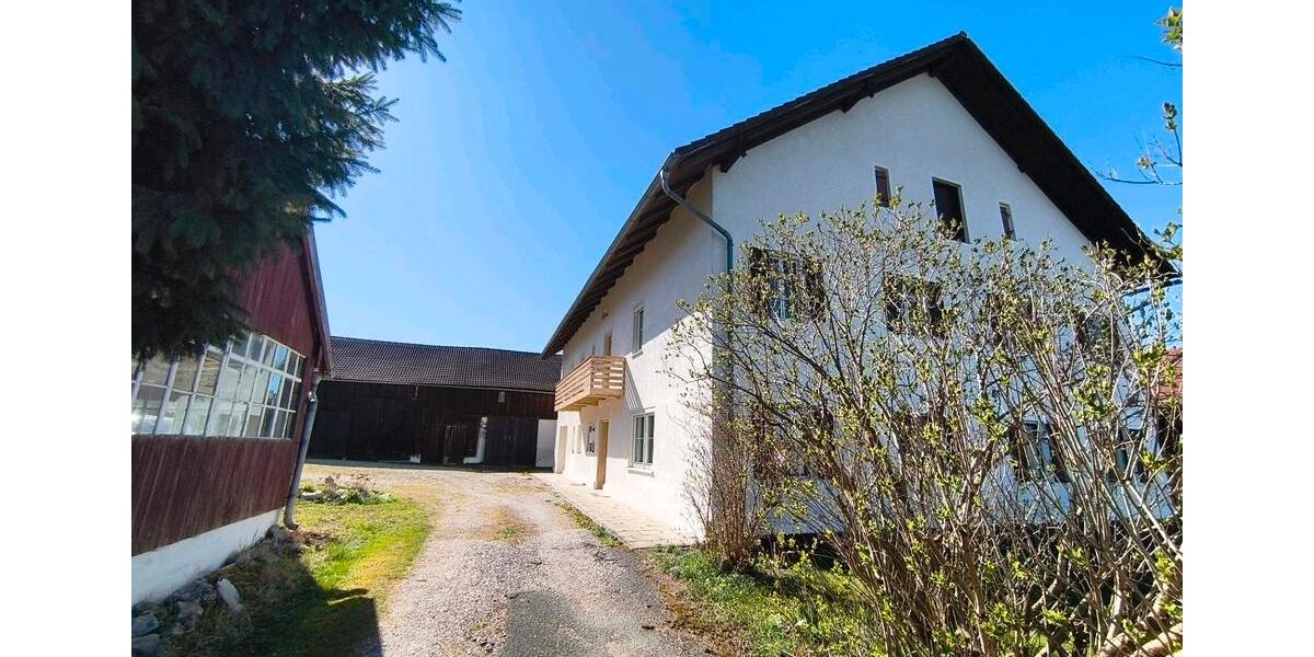 Bauernhaus, Landhaus Eggenfelden - 9 Zimmer, 400 m&sup2;, 1.500&euro; | Angebot:26134944