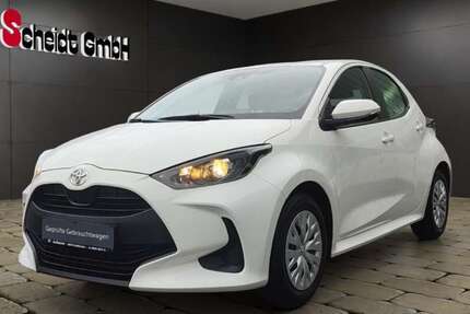 Toyota Yaris 42.616 km 14.360 &euro; Schiffweiler 66578