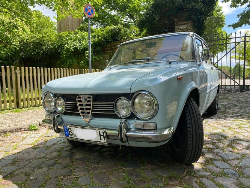 Alfa Romeo Giulia 88.800 km 21.995 € Berlin 12489
