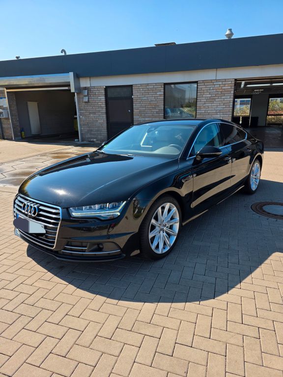 Audi A7 228.000 km 16.499 € Dortmund 44145