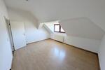 Dachgeschoßwohnung Zwickau - 2 Zimmer, 64 m&sup2;, 385&euro; | Angebot:26404470