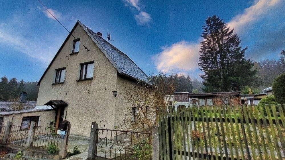 Mehrfamilienhaus, Wohnhaus Falkenstein - 3 Zimmer, 85 m&sup2;, 69.900&euro; | Angebot:25110463