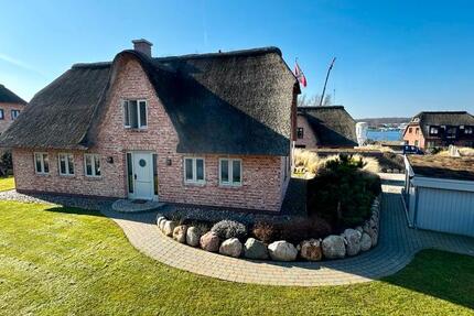 Haus Kappeln - 4 Zimmer, 156 m&sup2;, 2.890&euro; | Angebot:24639005