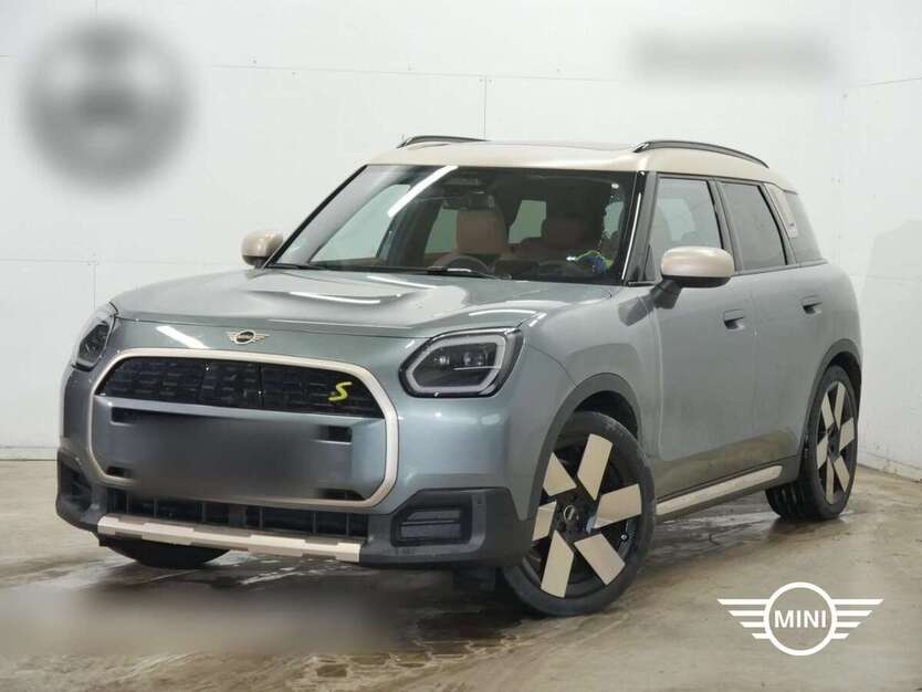 Mini Cooper SE Countryman 4.200 km 46.890 € Grünwald 82031