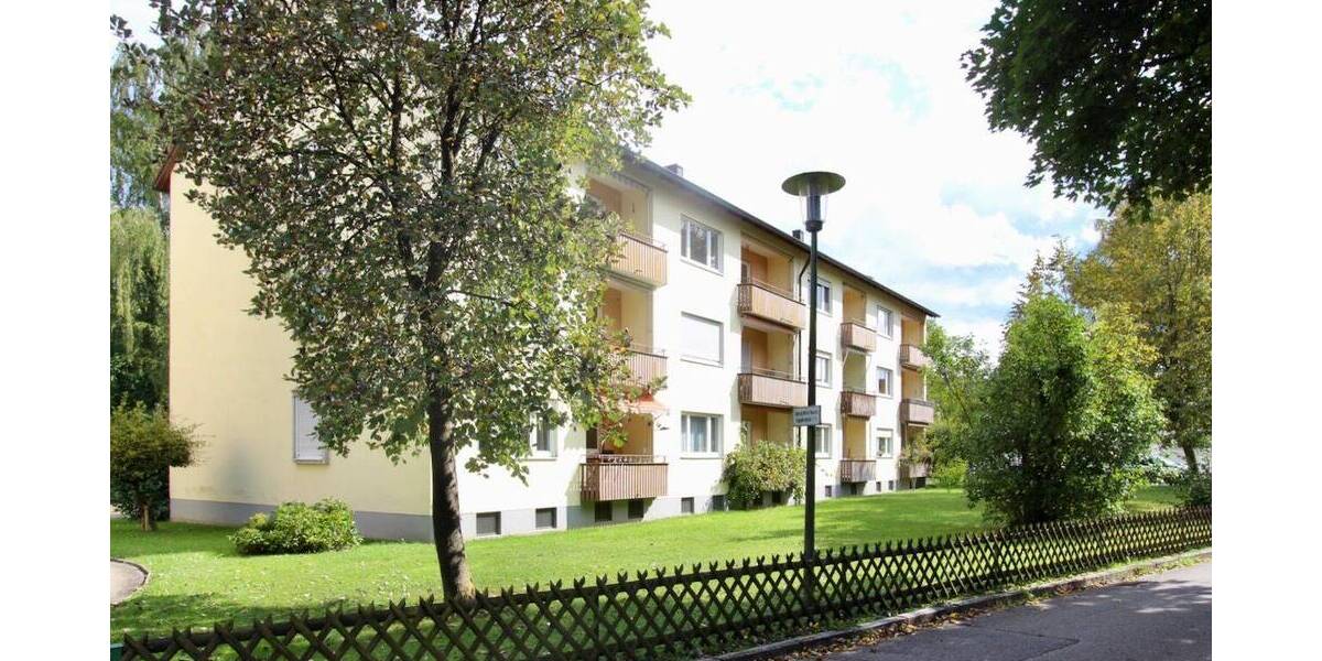Etagenwohnung Landshut West - 2 Zimmer, 71 m&sup2;, 630&euro; | Angebot:26401110