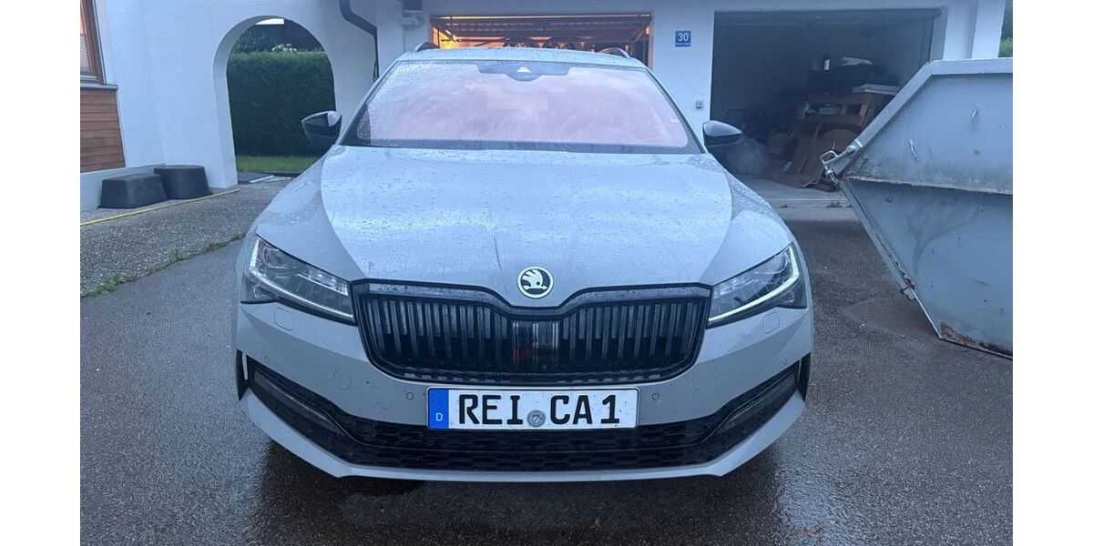 Skoda Superb 68.000 km 28.500 &euro; Seebruck 83358