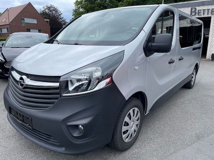 Opel Vivaro 193.554 km 17.999 € Gütersloh 33335