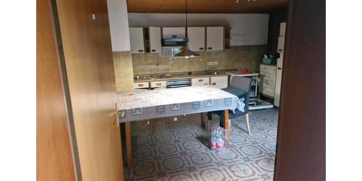 Einfamilienhaus Hallstadt - 11 Zimmer, 450 m&sup2;, 1.400&euro; | Angebot:21621278