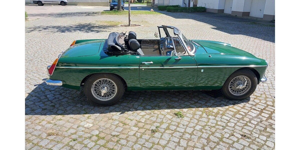 MG B 86.042 km 9.800 &euro; Radebeul 01445