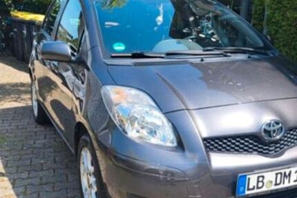 Toyota Yaris 120.500 km 3.900 € Ludwigsburg 71640