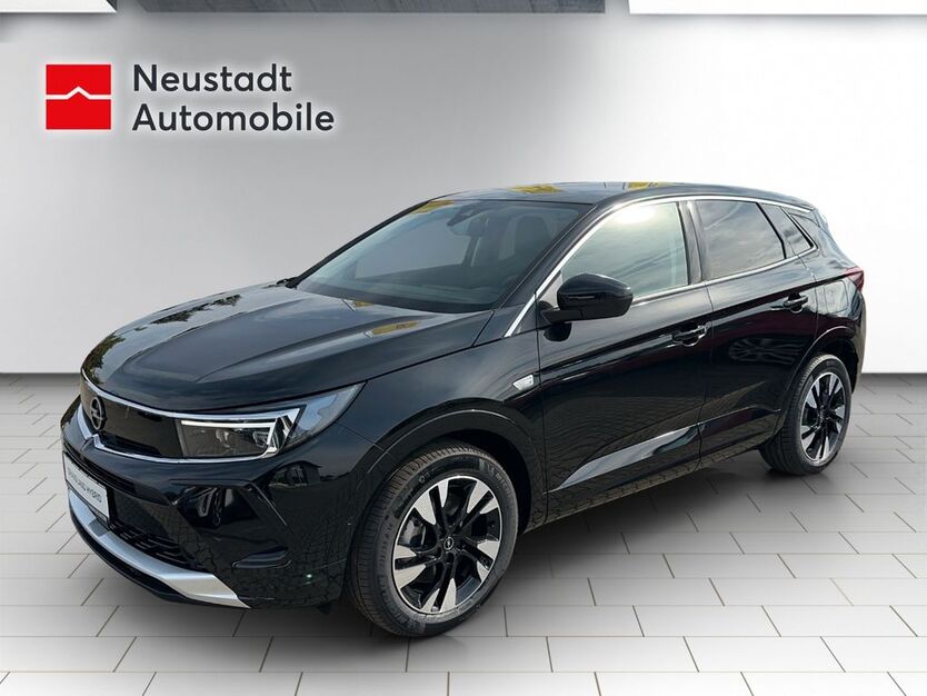 Opel Grandland (X) 3.700 km 31.980 € Elsterwerda 04910