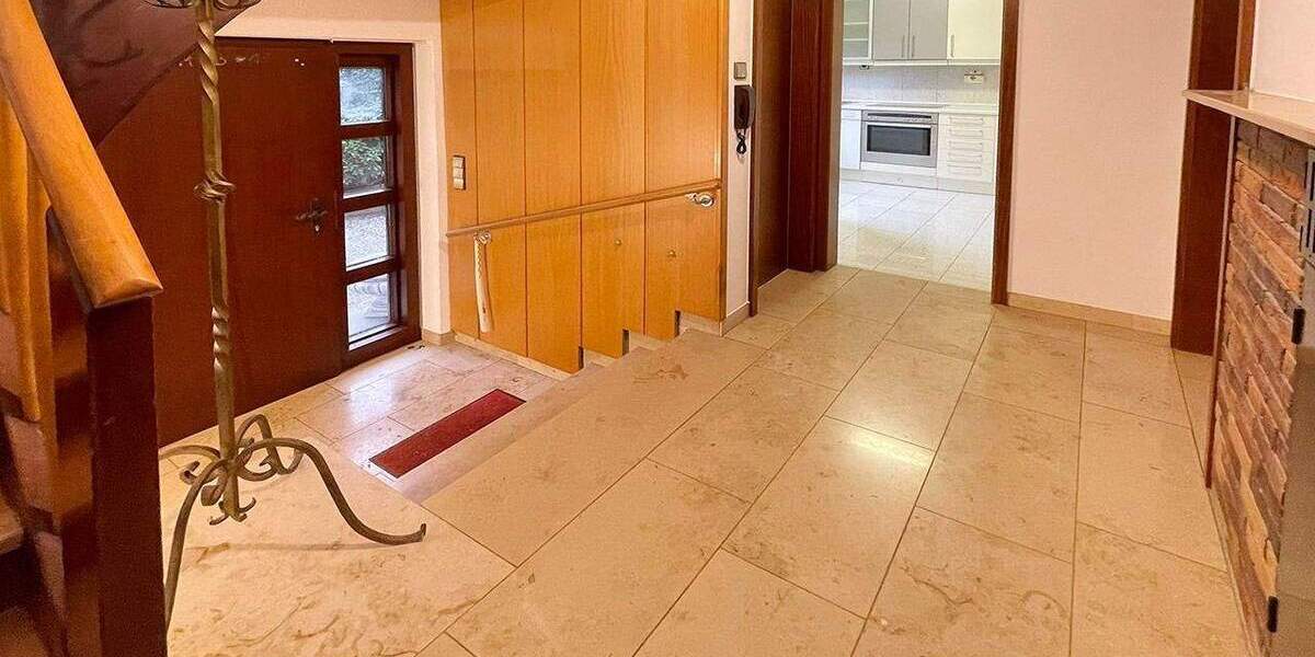 Einfamilienhaus Stuttgart Rohr - 8 Zimmer, 155 m&sup2;, 2.200&euro; | Angebot:24974564