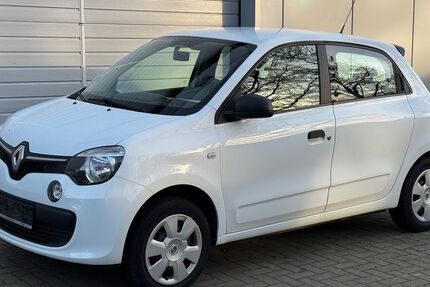 Renault Twingo 30.610 km 7.499 &euro; Pansdorf 23689
